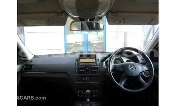 Acheter Import Voiture Mercedes-Benz 200 Autre à Import - Dubai, Somalie Acheter Import Voiture Mercedes-Benz 200 Autre à Import - Dubai, Somalie