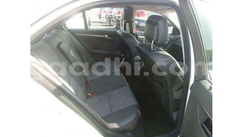 Big with watermark mercedes benz 200 somalia import dubai 3909