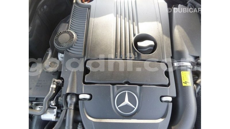 Big with watermark mercedes benz 200 somalia import dubai 3909