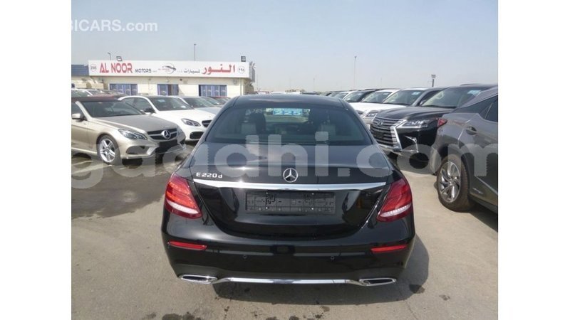 Big with watermark mercedes benz 190 somalia import dubai 3911