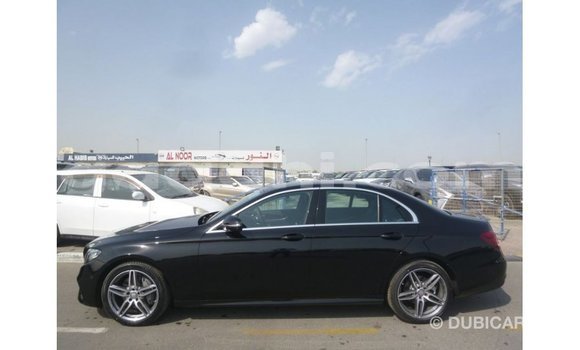 ይግዙ Imported Mercedes-Benz 190 ጥቁር መኪና በ Import - Dubai በ ሶማሊያ ይግዙ Imported Mercedes-Benz 190 ጥቁር መኪና በ Import - Dubai በ ሶማሊያ