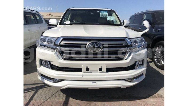 Big with watermark toyota land cruiser somalia import dubai 3914