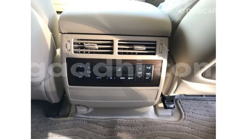 Big with watermark toyota land cruiser somalia import dubai 3914