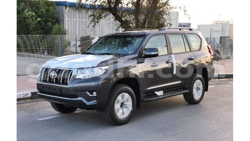 Big with watermark toyota prado somalia import dubai 3920