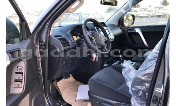 Imported Toyota Prado Black Makiinaa iti Import - Dubai keessatti Somalia keessatti Imported Toyota Prado Black Makiinaa iti Import - Dubai keessatti Somalia keessatti