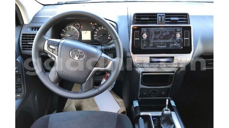 Big with watermark toyota prado somalia import dubai 3920