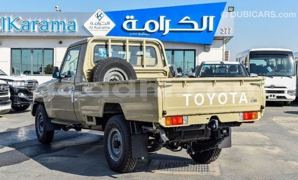 Buy Import Toyota Land Cruiser Beige Car in Import - Dubai in Somalia Buy Import Toyota Land Cruiser Beige Car in Import - Dubai in Somalia