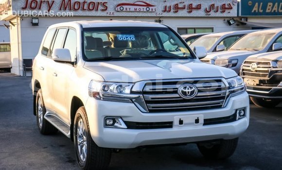 Buy Import Toyota Land Cruiser White Car in Import - Dubai in Somalia Buy Import Toyota Land Cruiser White Car in Import - Dubai in Somalia
