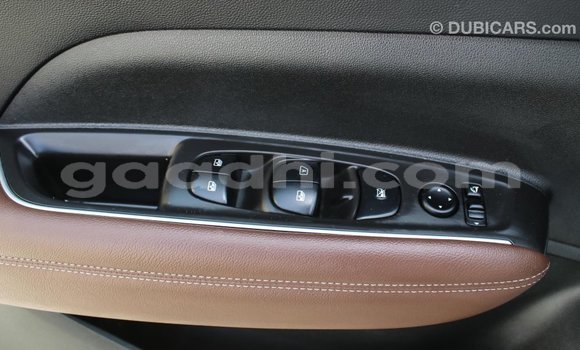 اشتري Imported Renault Koleos أبيض سيارة في Import - Dubai في الصومال اشتري Imported Renault Koleos أبيض سيارة في Import - Dubai في الصومال