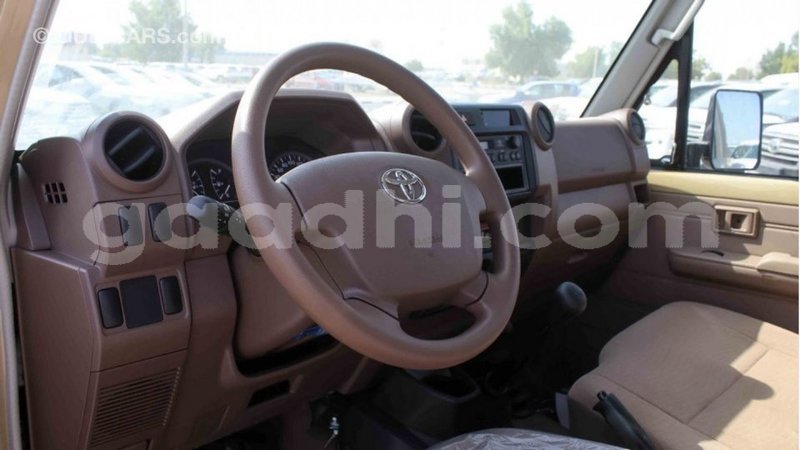 Big with watermark toyota land cruiser somalia import dubai 3926