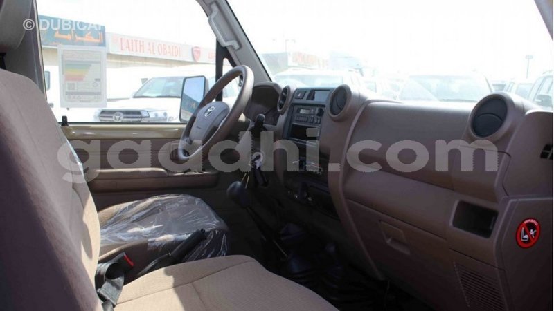 Big with watermark toyota land cruiser somalia import dubai 3926