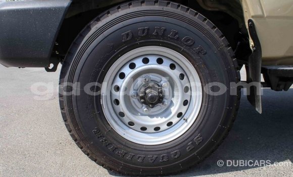 ይግዙ Imported Toyota Land Cruiser Beige መኪና በ Import - Dubai በ ሶማሊያ ይግዙ Imported Toyota Land Cruiser Beige መኪና በ Import - Dubai በ ሶማሊያ