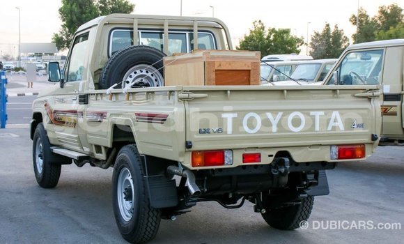 Buy Import Toyota Land Cruiser Beige Car in Import - Dubai in Somalia Buy Import Toyota Land Cruiser Beige Car in Import - Dubai in Somalia