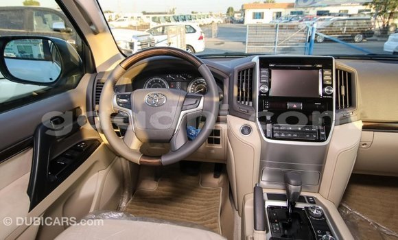 Buy Import Toyota Land Cruiser White Car in Import - Dubai in Somalia Buy Import Toyota Land Cruiser White Car in Import - Dubai in Somalia