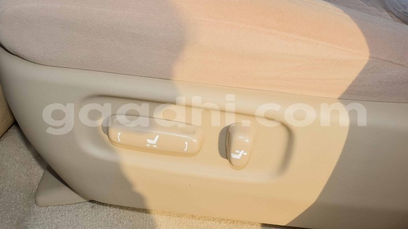 Big with watermark toyota land cruiser somalia import dubai 3928