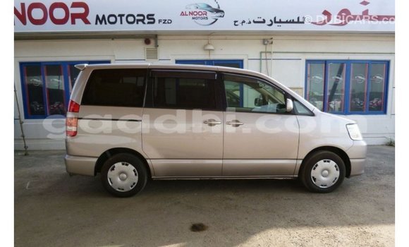 Acheter Import Voiture Toyota Voxy Autre à Import - Dubai, Somalie Acheter Import Voiture Toyota Voxy Autre à Import - Dubai, Somalie
