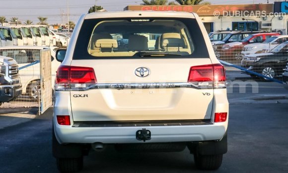 Buy Import Toyota Land Cruiser White Car in Import - Dubai in Somalia Buy Import Toyota Land Cruiser White Car in Import - Dubai in Somalia
