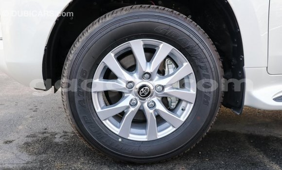 Buy Import Toyota Land Cruiser White Car in Import - Dubai in Somalia Buy Import Toyota Land Cruiser White Car in Import - Dubai in Somalia