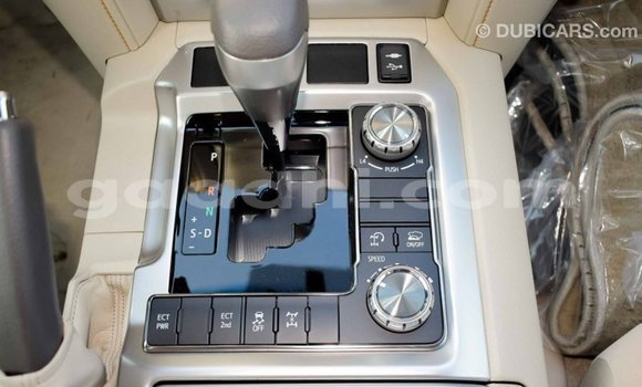 Buy Import Toyota Land Cruiser White Car in Import - Dubai in Somalia Buy Import Toyota Land Cruiser White Car in Import - Dubai in Somalia