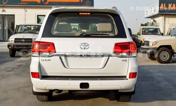 Buy Import Toyota Land Cruiser White Car in Import - Dubai in Somalia Buy Import Toyota Land Cruiser White Car in Import - Dubai in Somalia