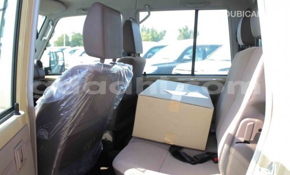 Buy Import Toyota Land Cruiser Beige Car in Import - Dubai in Somalia Buy Import Toyota Land Cruiser Beige Car in Import - Dubai in Somalia