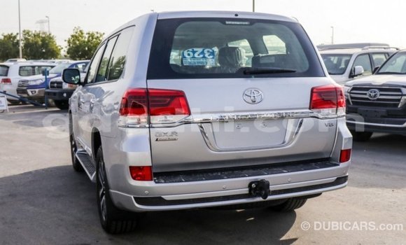 ይግዙ Imported Toyota Land Cruiser ሌላ መኪና በ Import - Dubai በ ሶማሊያ ይግዙ Imported Toyota Land Cruiser ሌላ መኪና በ Import - Dubai በ ሶማሊያ