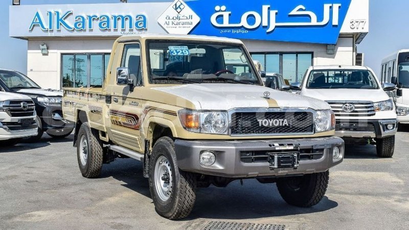 Big with watermark toyota land cruiser somalia import dubai 3937