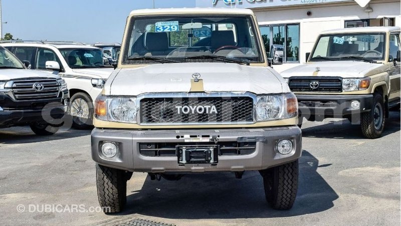 Big with watermark toyota land cruiser somalia import dubai 3937