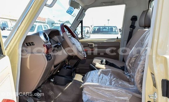 Buy Import Toyota Land Cruiser Beige Car in Import - Dubai in Somalia Buy Import Toyota Land Cruiser Beige Car in Import - Dubai in Somalia