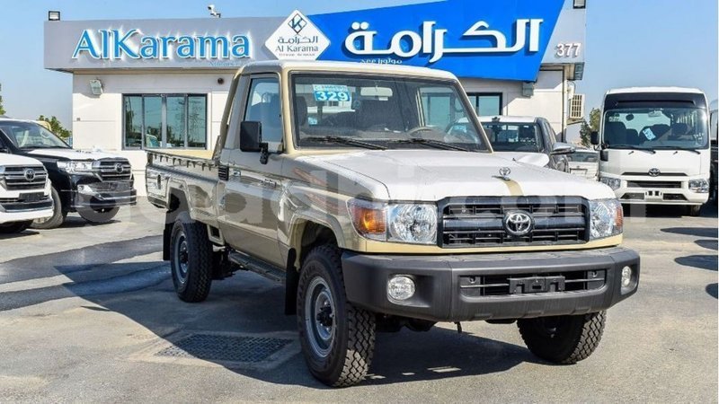 Big with watermark toyota land cruiser somalia import dubai 3938