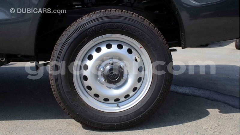 Big with watermark toyota hilux somalia import dubai 3939