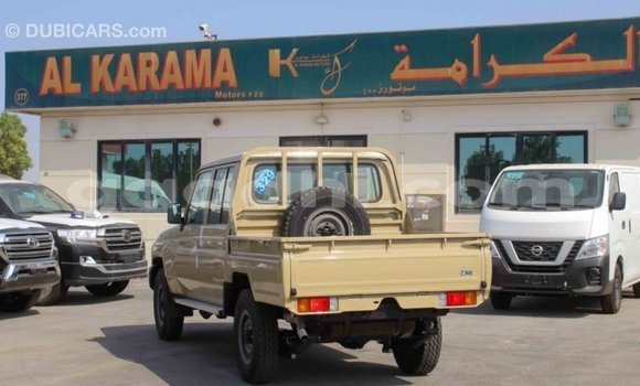 ይግዙ Imported Toyota Land Cruiser Beige መኪና በ Import - Dubai በ ሶማሊያ ይግዙ Imported Toyota Land Cruiser Beige መኪና በ Import - Dubai በ ሶማሊያ