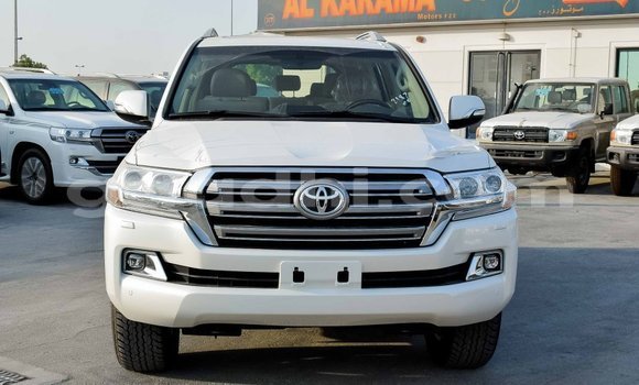 Buy Import Toyota Land Cruiser White Car in Import - Dubai in Somalia Buy Import Toyota Land Cruiser White Car in Import - Dubai in Somalia