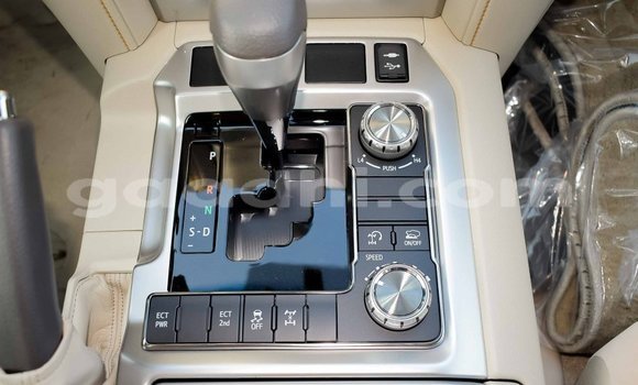 Buy Import Toyota Land Cruiser White Car in Import - Dubai in Somalia Buy Import Toyota Land Cruiser White Car in Import - Dubai in Somalia
