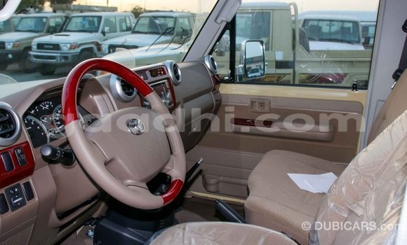 Buy Import Toyota Land Cruiser Beige Car in Import - Dubai in Somalia Buy Import Toyota Land Cruiser Beige Car in Import - Dubai in Somalia