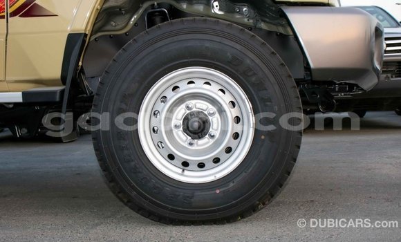 Buy Import Toyota Land Cruiser Beige Car in Import - Dubai in Somalia Buy Import Toyota Land Cruiser Beige Car in Import - Dubai in Somalia