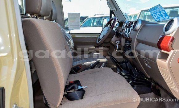Buy Import Toyota Land Cruiser Beige Car in Import - Dubai in Somalia Buy Import Toyota Land Cruiser Beige Car in Import - Dubai in Somalia