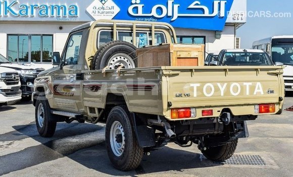 Buy Import Toyota Land Cruiser Beige Car in Import - Dubai in Somalia Buy Import Toyota Land Cruiser Beige Car in Import - Dubai in Somalia