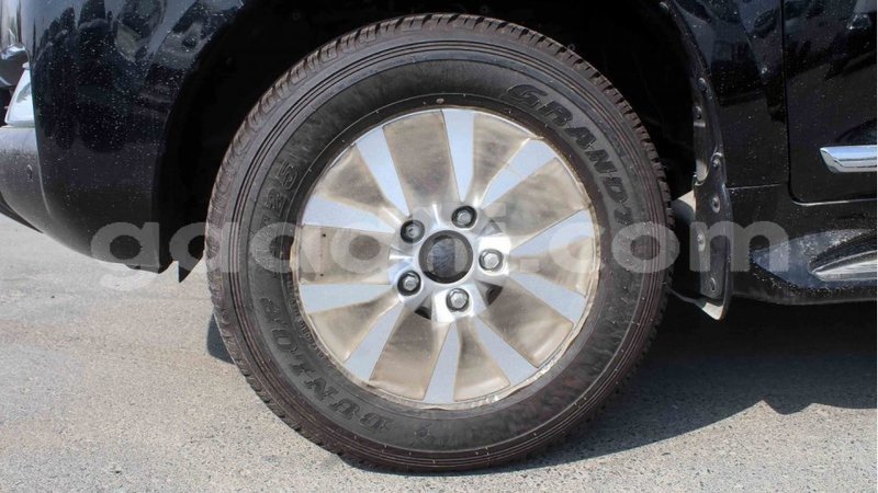 Big with watermark toyota land cruiser somalia import dubai 3953