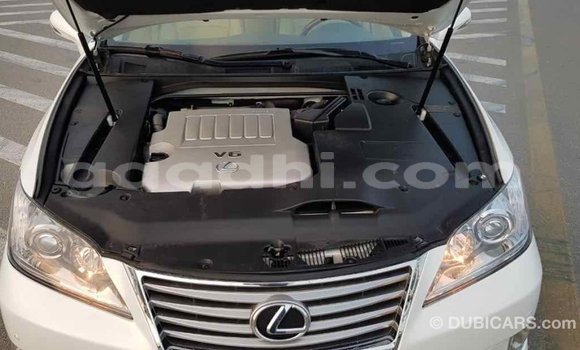 Buy Import Lexus ES White Car in Import - Dubai in Somalia
