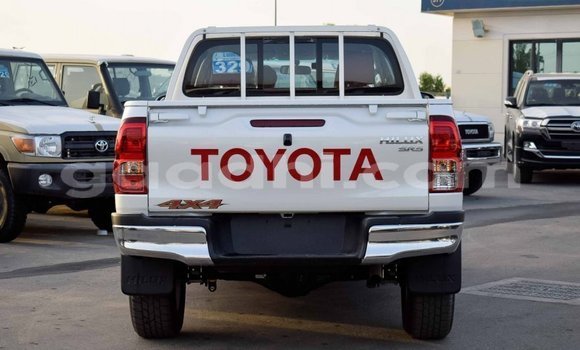 Buy Import Toyota Hilux White Car in Import - Dubai in Somalia Buy Import Toyota Hilux White Car in Import - Dubai in Somalia