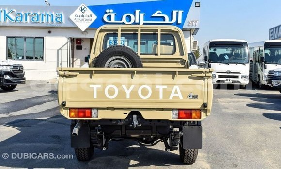 Buy Import Toyota Land Cruiser Beige Car in Import - Dubai in Somalia Buy Import Toyota Land Cruiser Beige Car in Import - Dubai in Somalia