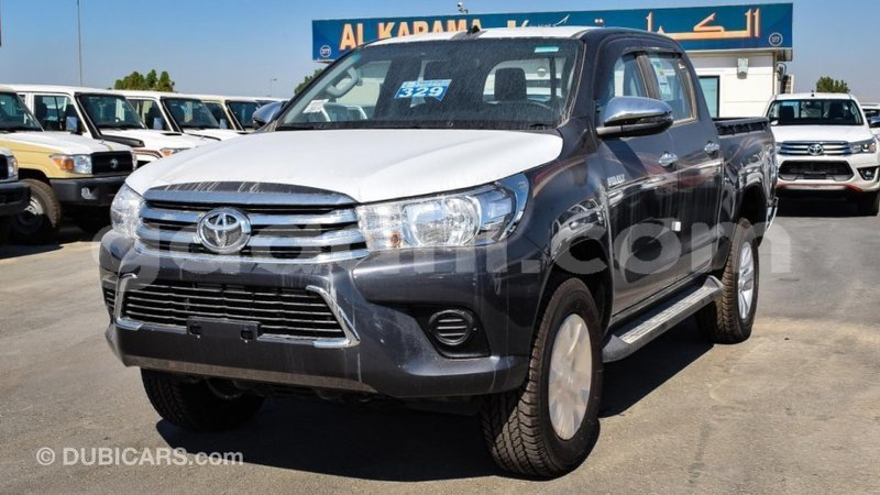 Big with watermark toyota hilux somalia import dubai 3959