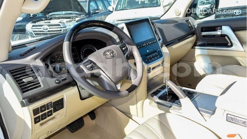 Big with watermark toyota land cruiser somalia import dubai 3960