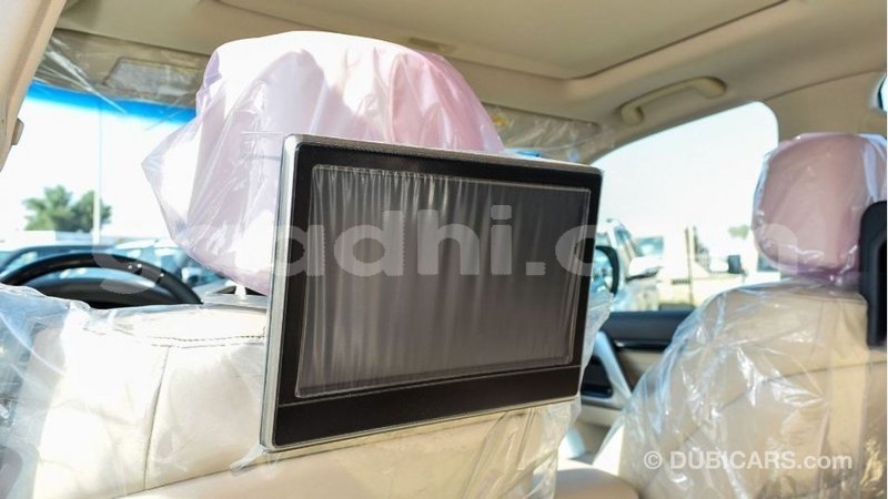 Big with watermark toyota land cruiser somalia import dubai 3960