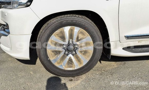 Buy Import Toyota Land Cruiser White Car in Import - Dubai in Somalia Buy Import Toyota Land Cruiser White Car in Import - Dubai in Somalia