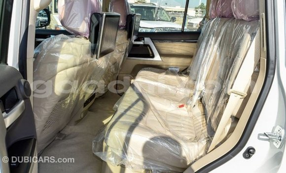 Buy Import Toyota Land Cruiser White Car in Import - Dubai in Somalia Buy Import Toyota Land Cruiser White Car in Import - Dubai in Somalia