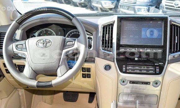 Buy Import Toyota Land Cruiser White Car in Import - Dubai in Somalia Buy Import Toyota Land Cruiser White Car in Import - Dubai in Somalia