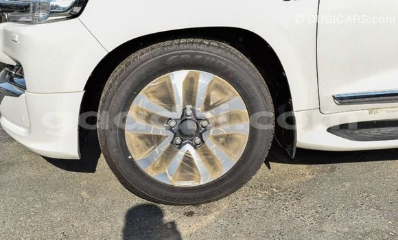 Buy Import Toyota Land Cruiser White Car in Import - Dubai in Somalia Buy Import Toyota Land Cruiser White Car in Import - Dubai in Somalia