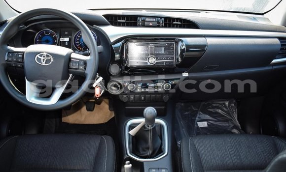 Nunua Imported Toyota Hilux Nyingine Gari ndani ya Import - Dubai nchini Somalia Nunua Imported Toyota Hilux Nyingine Gari ndani ya Import - Dubai nchini Somalia